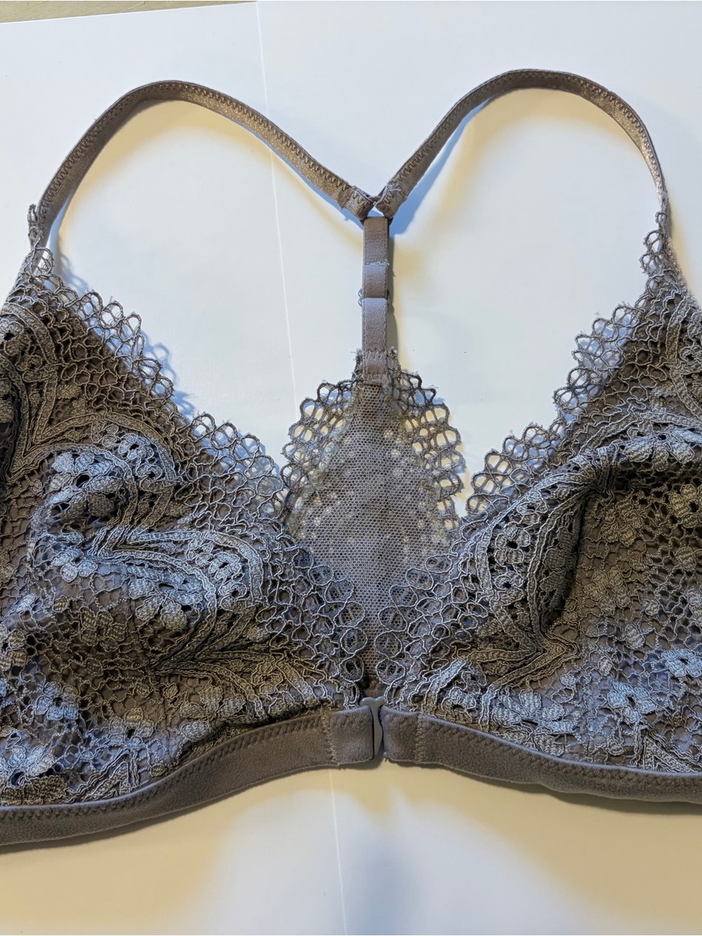 Victoria's Secret Body By Victoria Lace Front Close Bralette Lilac Size Medium